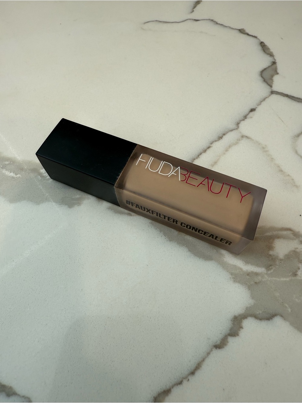 Huda Beauty concealer